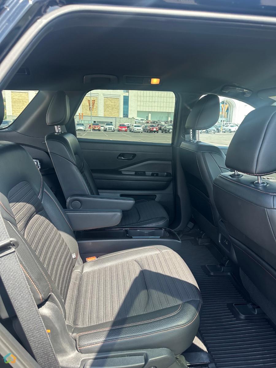 Nissan Pathfinder ROCK CREEK 4WD - image 11