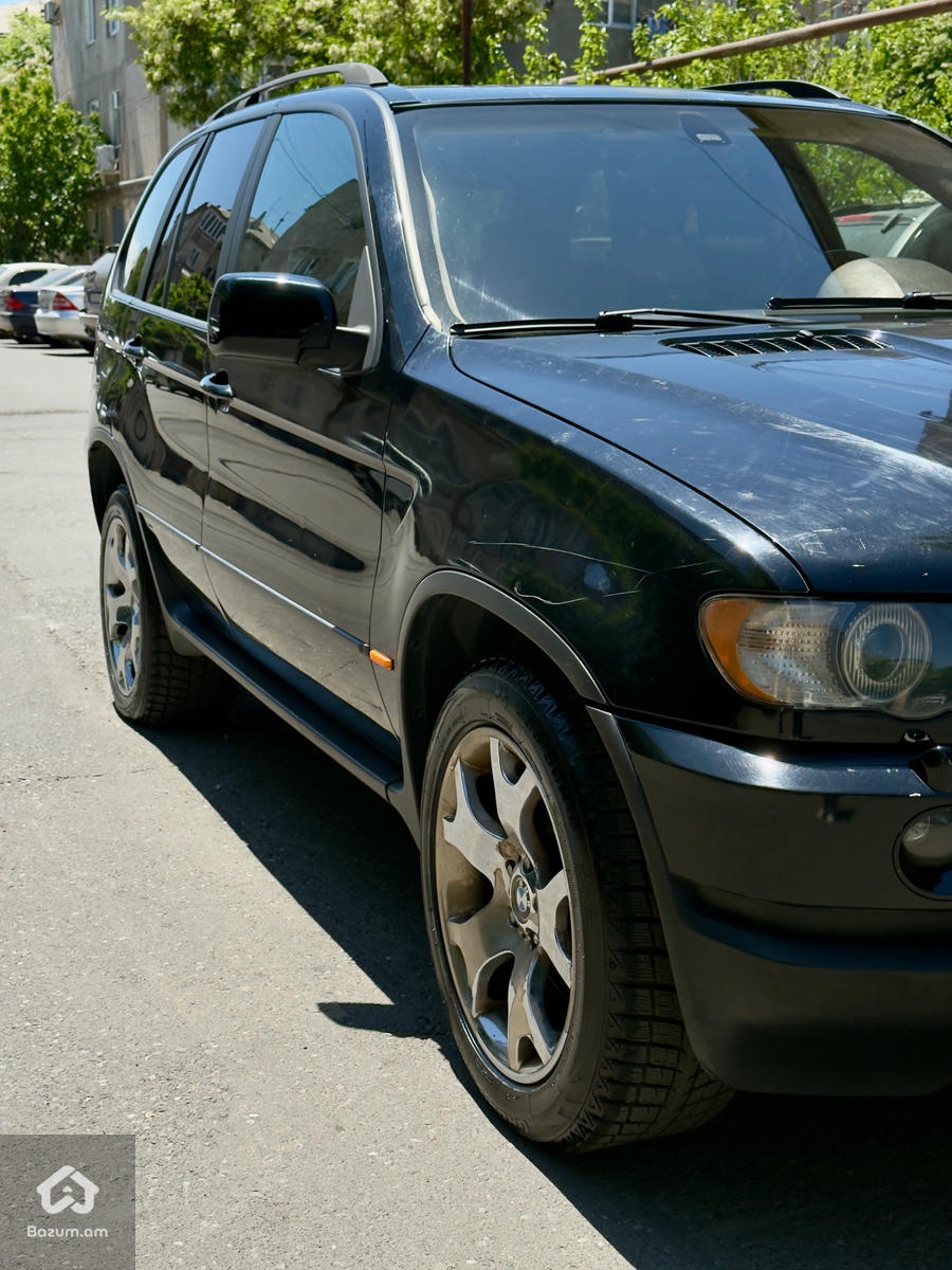 BMW X5 - image 9