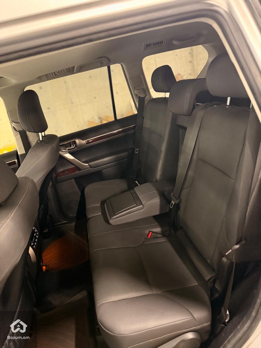 Lexus GX460 - image 9