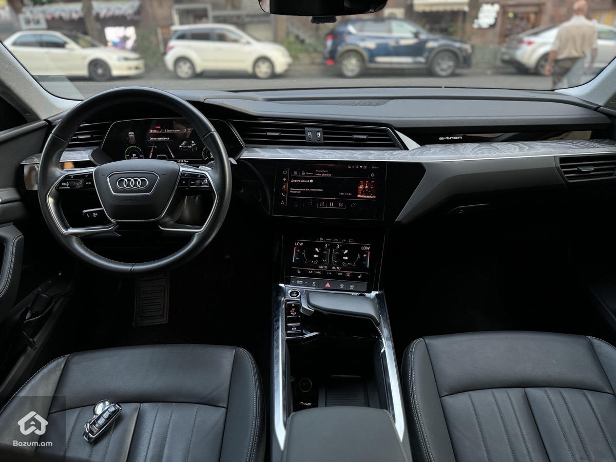 Audi e-tron S Sportback 2021 - image 4