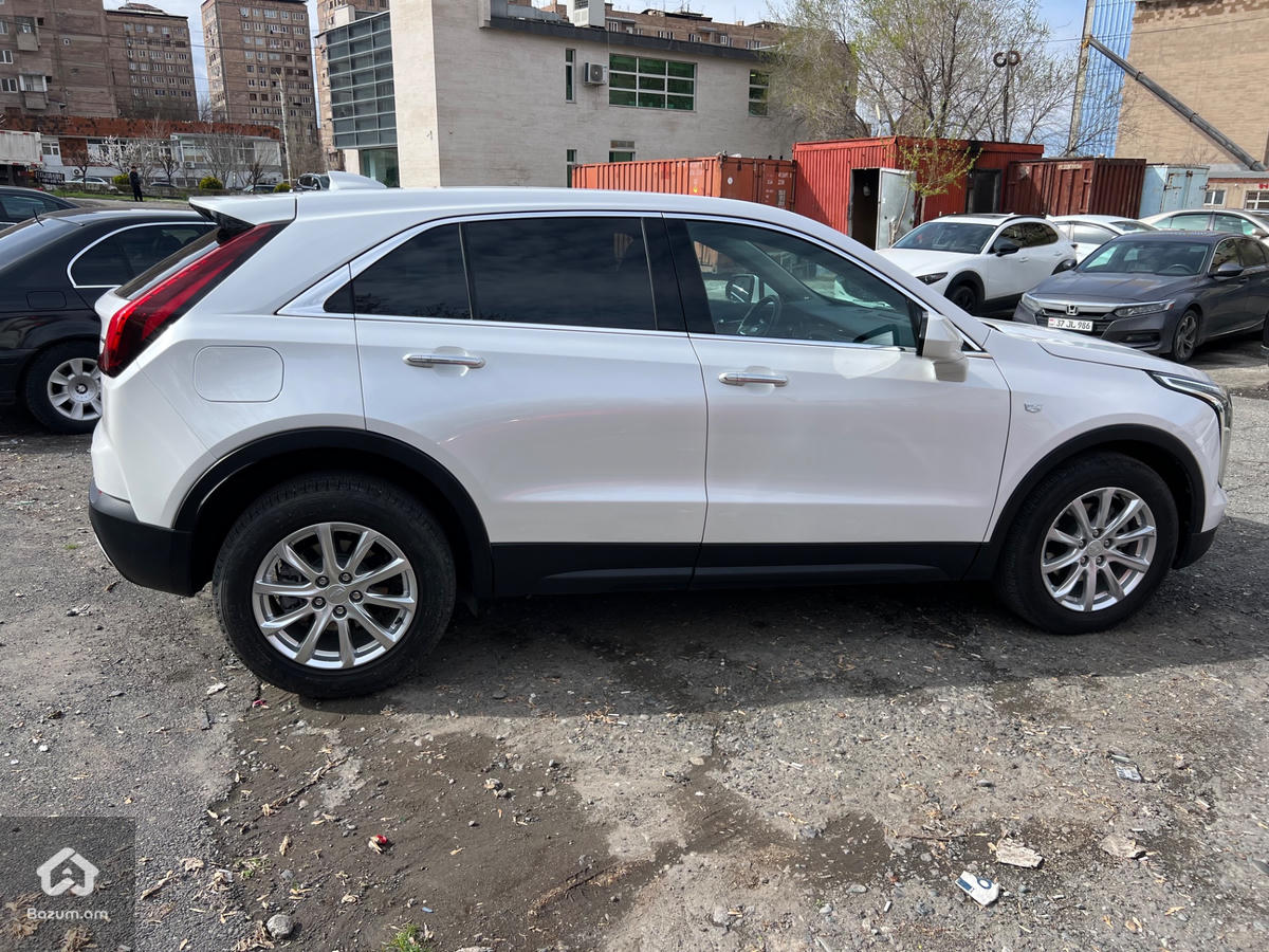 CADILLAC xt4  - image 37