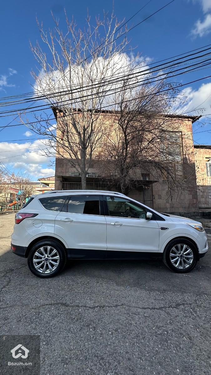 FORD ESCAPE(Titanium) - image 2