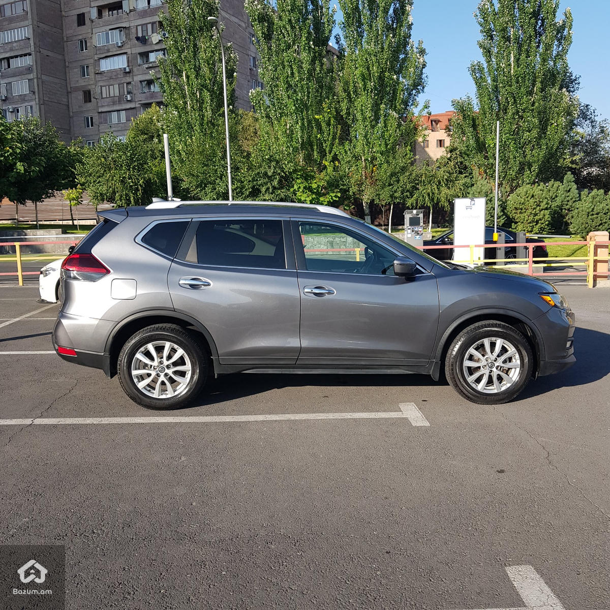 Nissan Rouge  - image 2