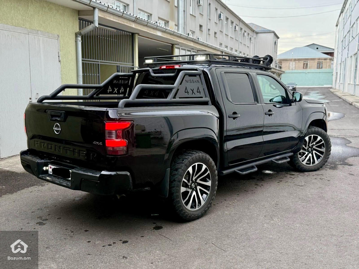 Nissan Frontier - image 3