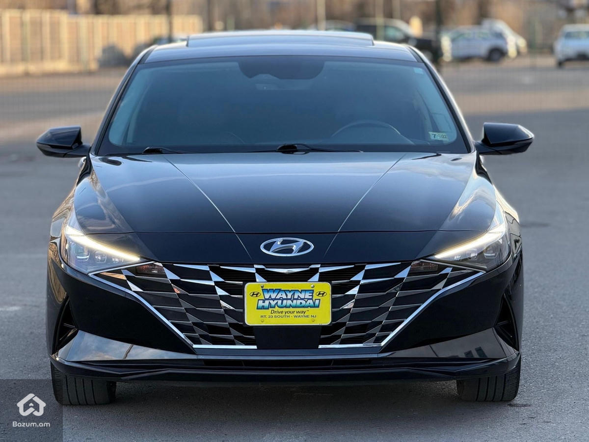 Hyundai Elantra - image 14