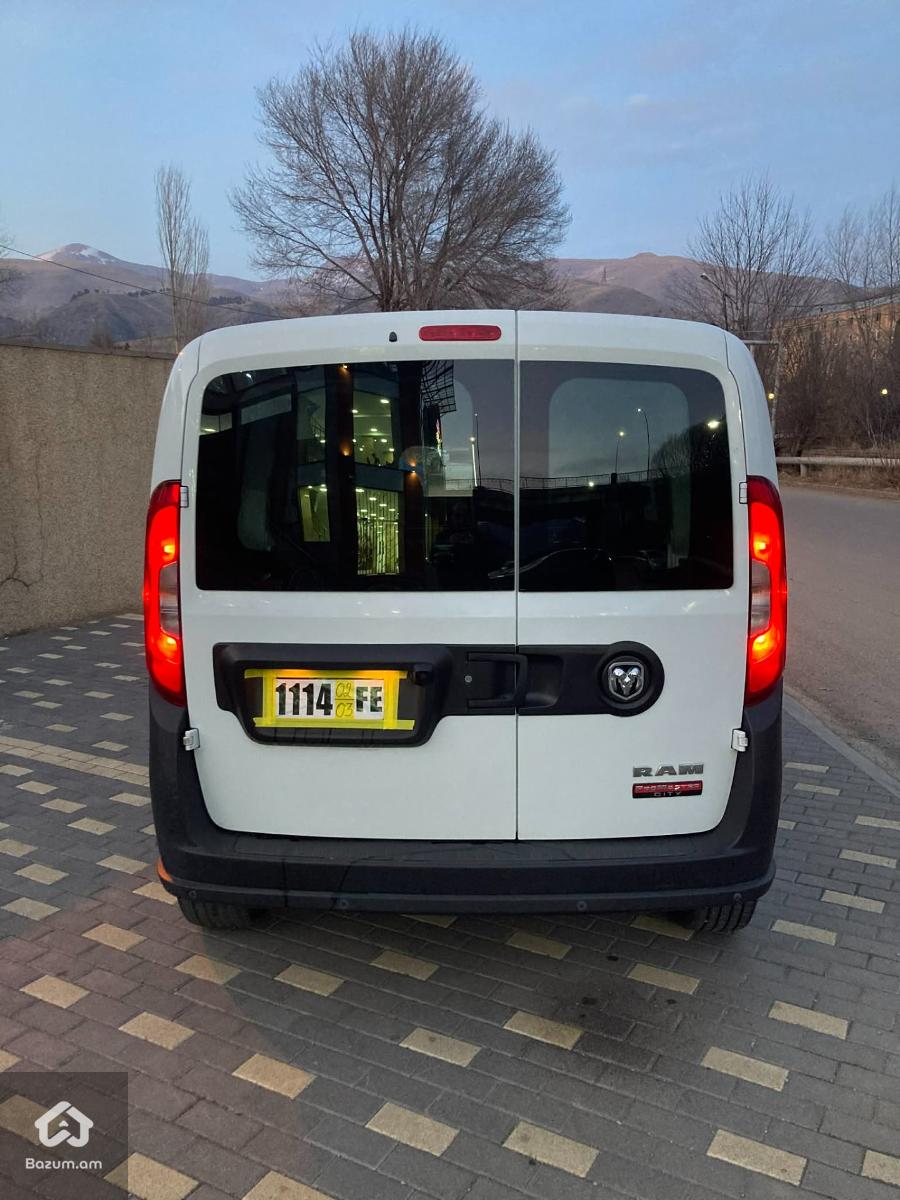  RAM Promaster 2021 - image 8