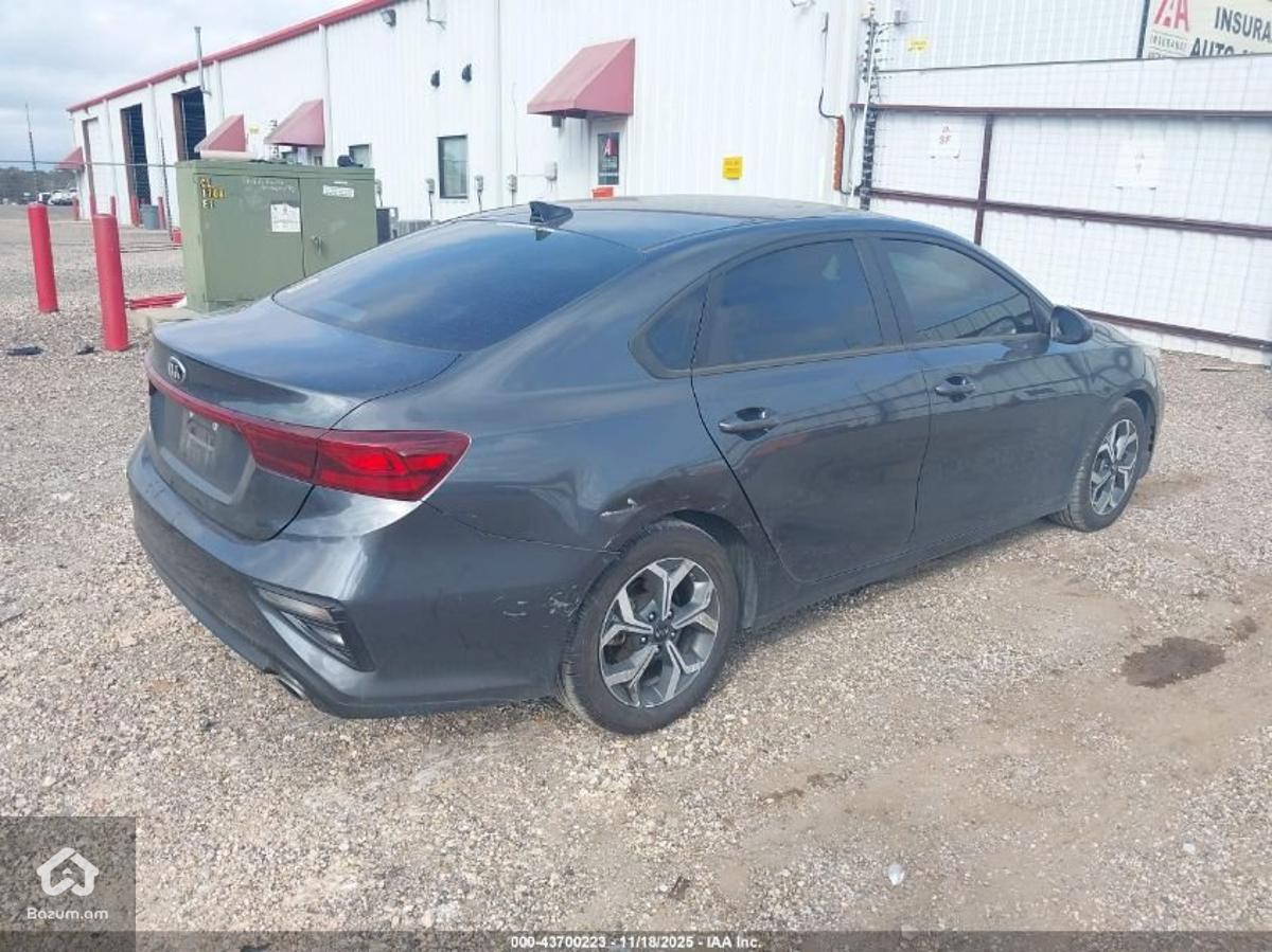 Kia Forte LXS 2021 - image 6