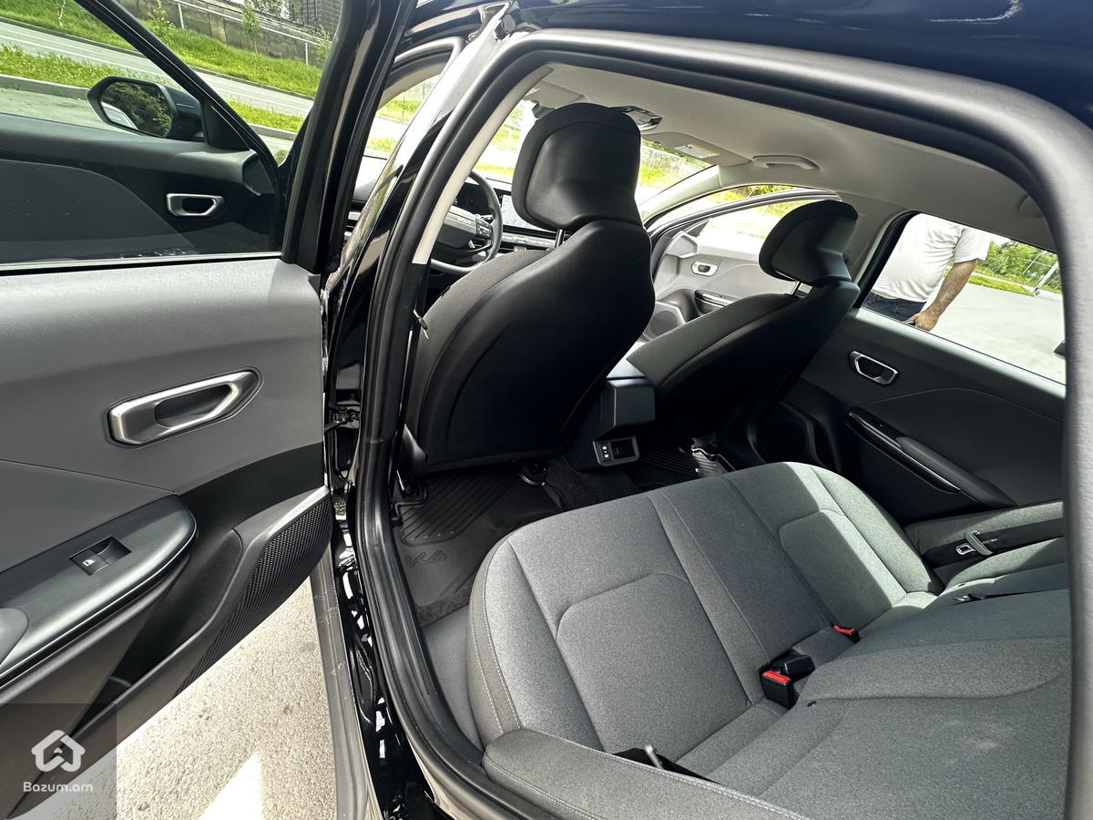 Kia k4 - image 4