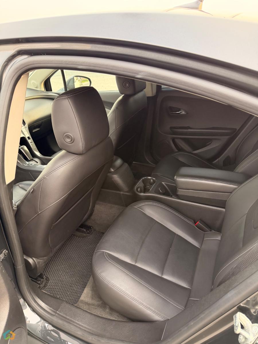 Chevrolet Volt 2014  - image 11