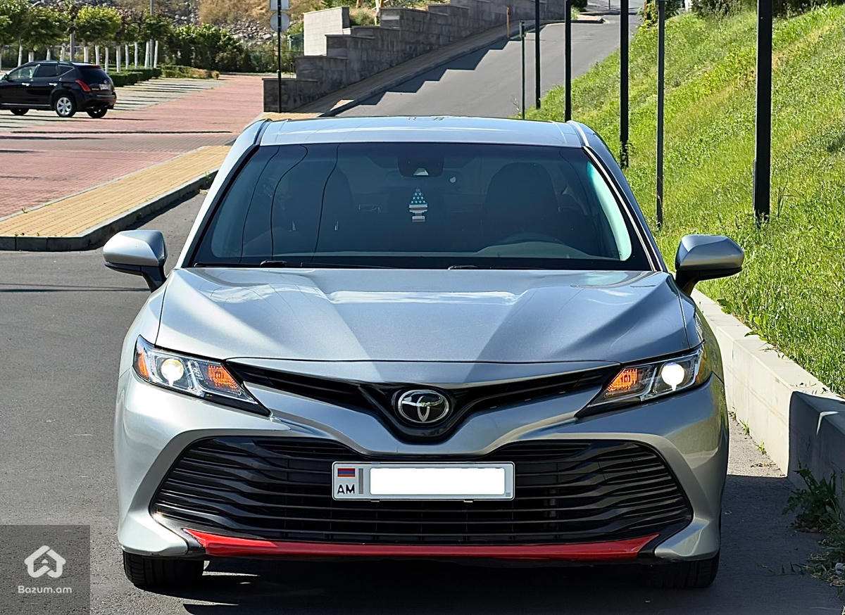 Toyota - image 5