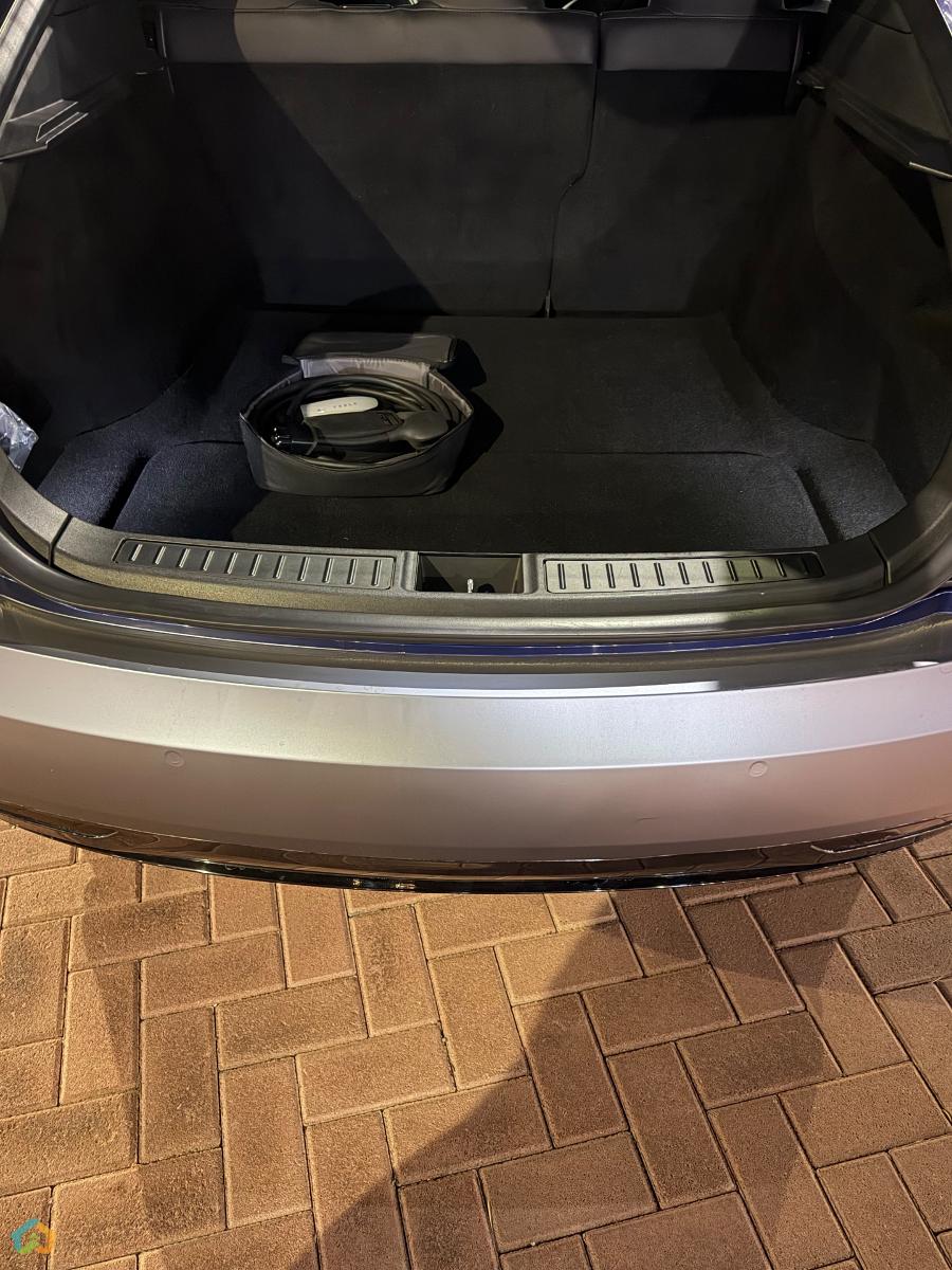 Tesla Model S - image 11