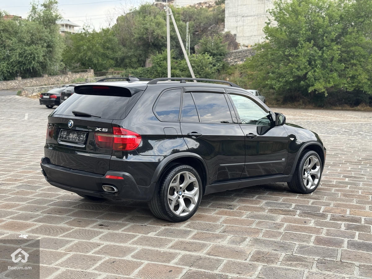 BMW X5 E70 - image 7