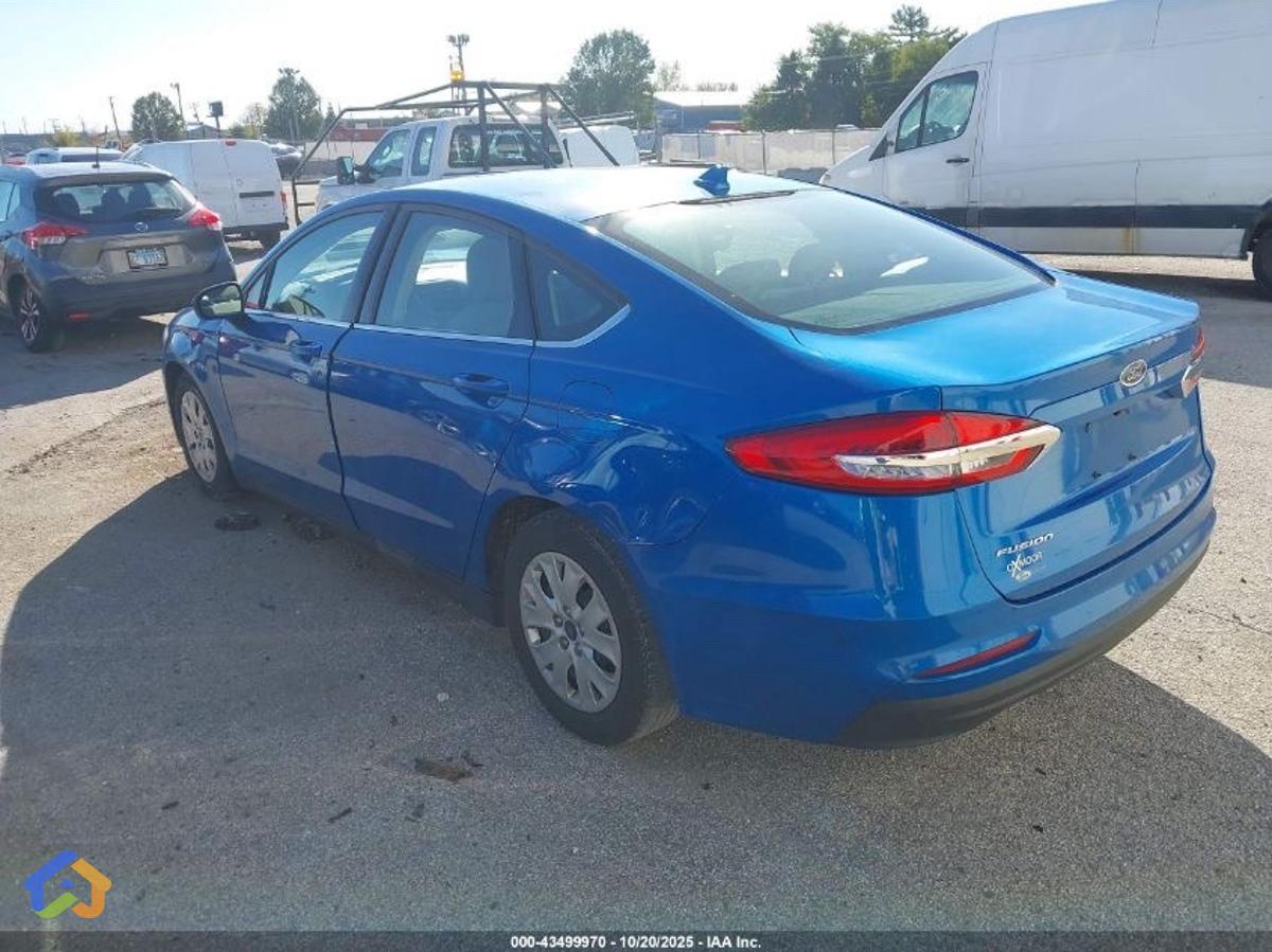 Ford Fusion Se - image 4
