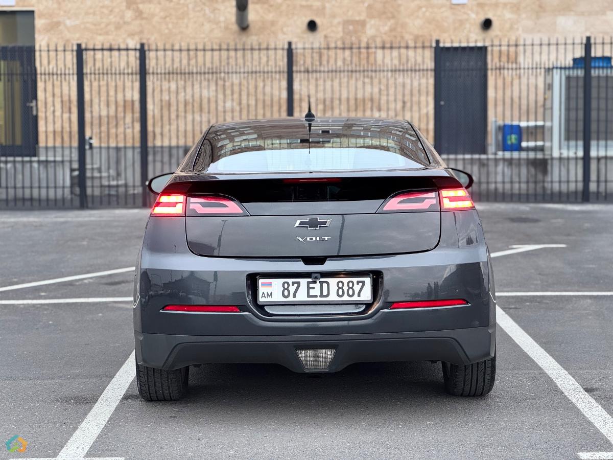 Chevrolet Volt - image 6