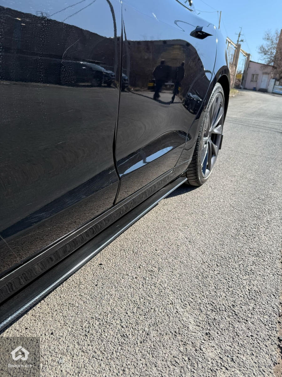 Tesla Model S Long Range Dual Motor - image 9