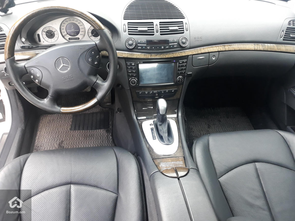 Mercedes W211 - image 17