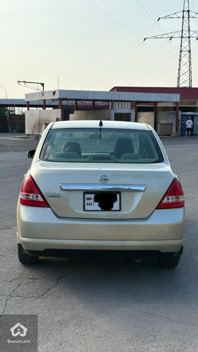 NISSAN TIIDA LATIO - image 4
