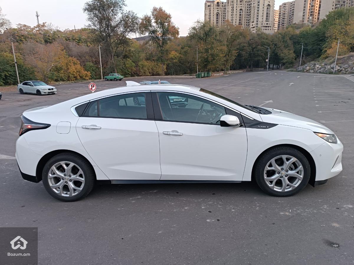 Chevrolet Volt 2 Premier .2017/2016 - image 9
