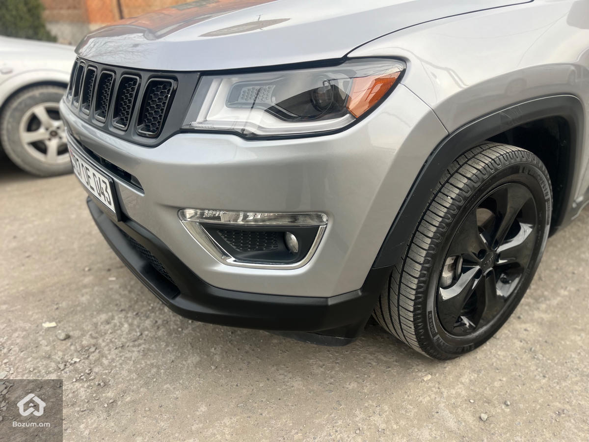 Jeep  COMPASS - image 12
