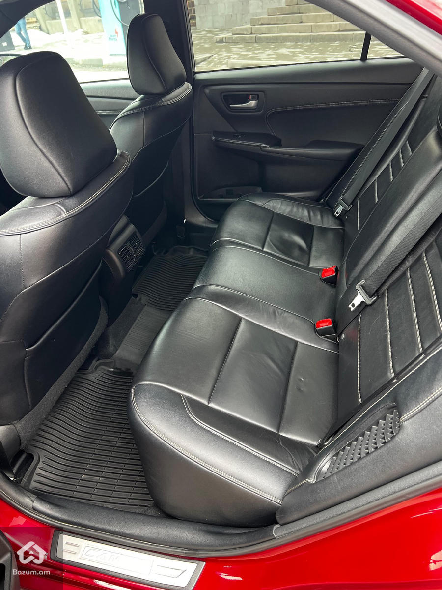 Toyota Camry hybrid - image 14