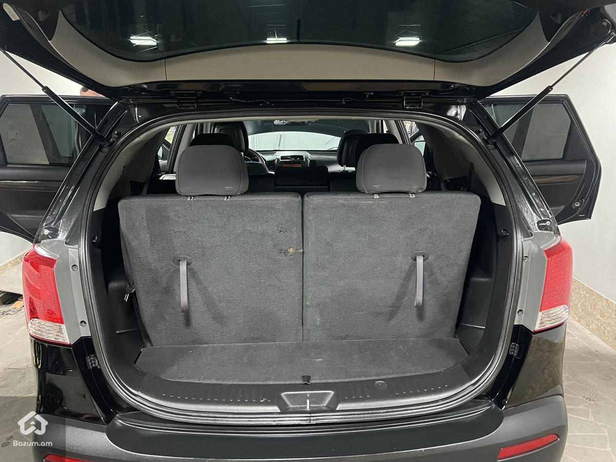 Kia Sorento 2011 - image 12