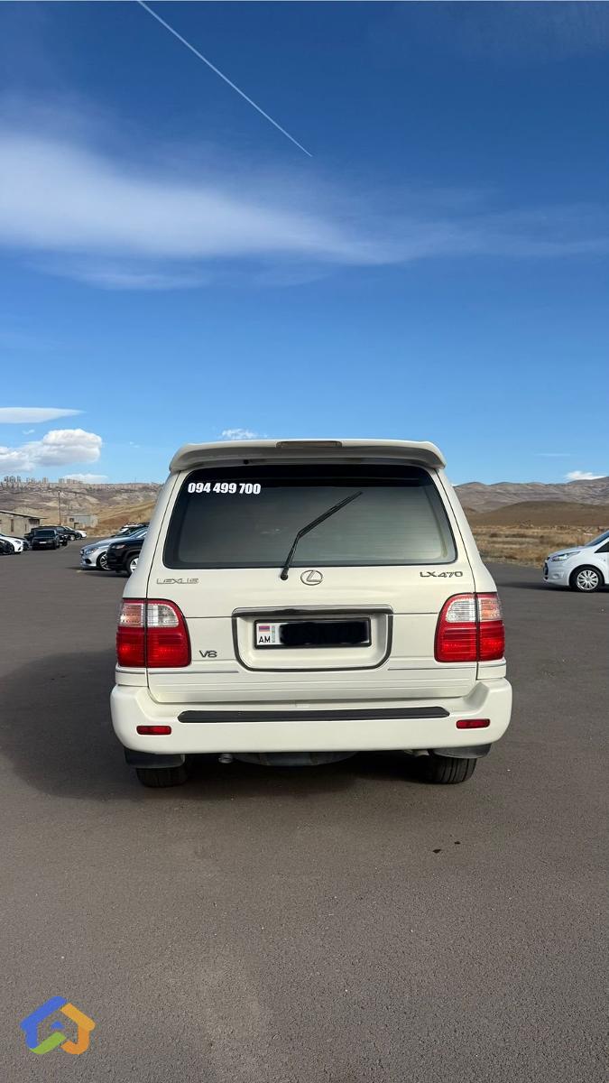 LEXUS LX470 - image 8