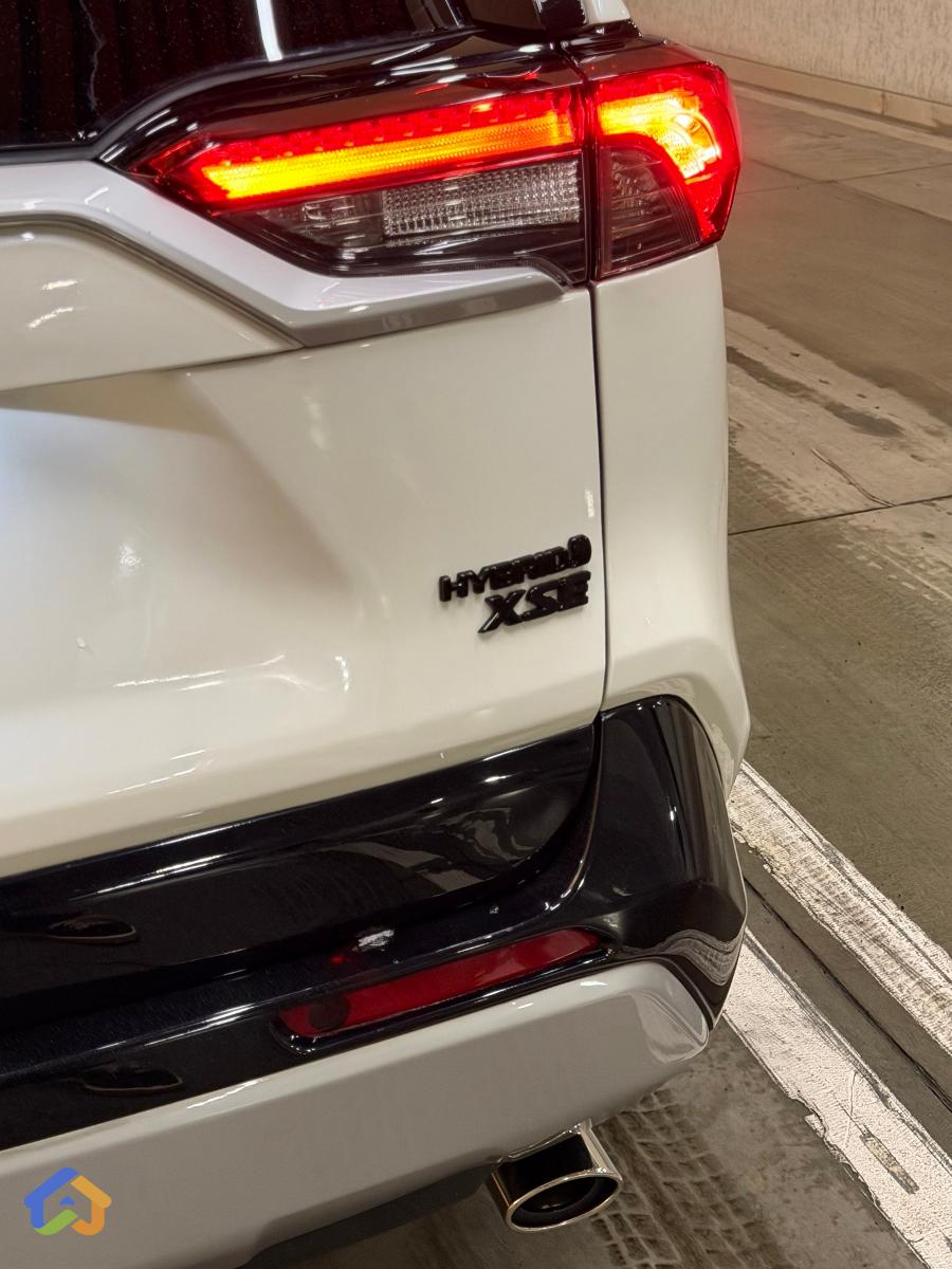 Hybrid Rav4 - image 13
