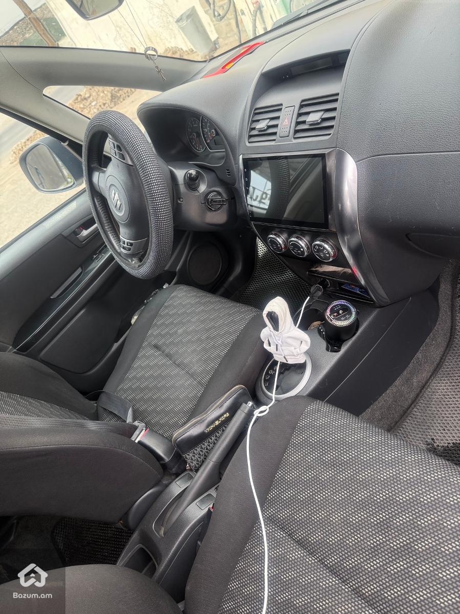 Suzuki SX4 - image 6