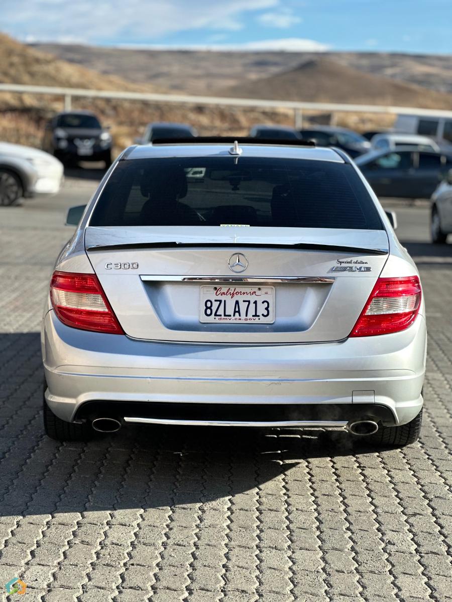 Mercedes benz c300 - image 7