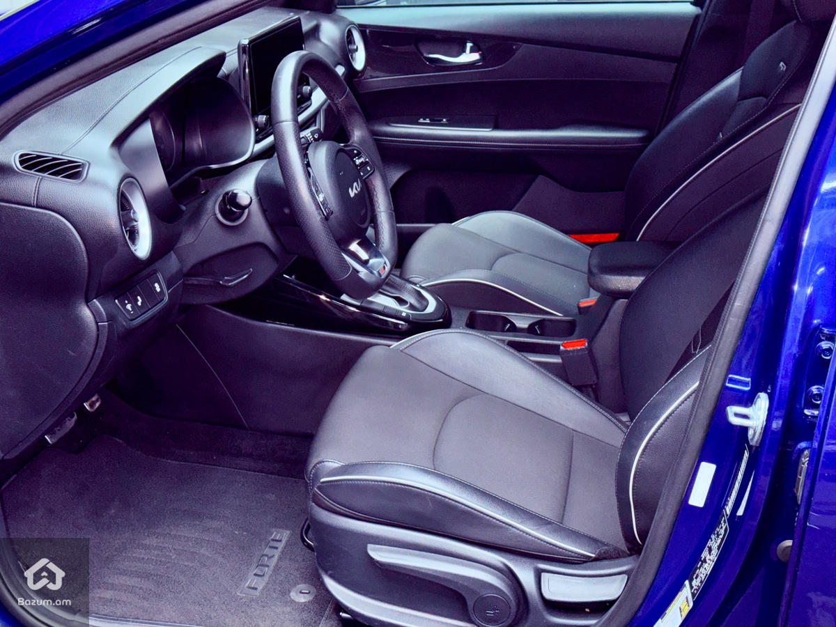 Kia Forte Gt line - image 10