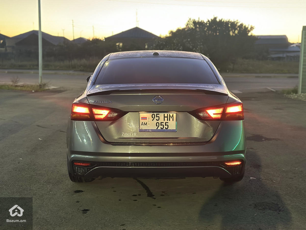 Nissan Altima 2020 - image 4