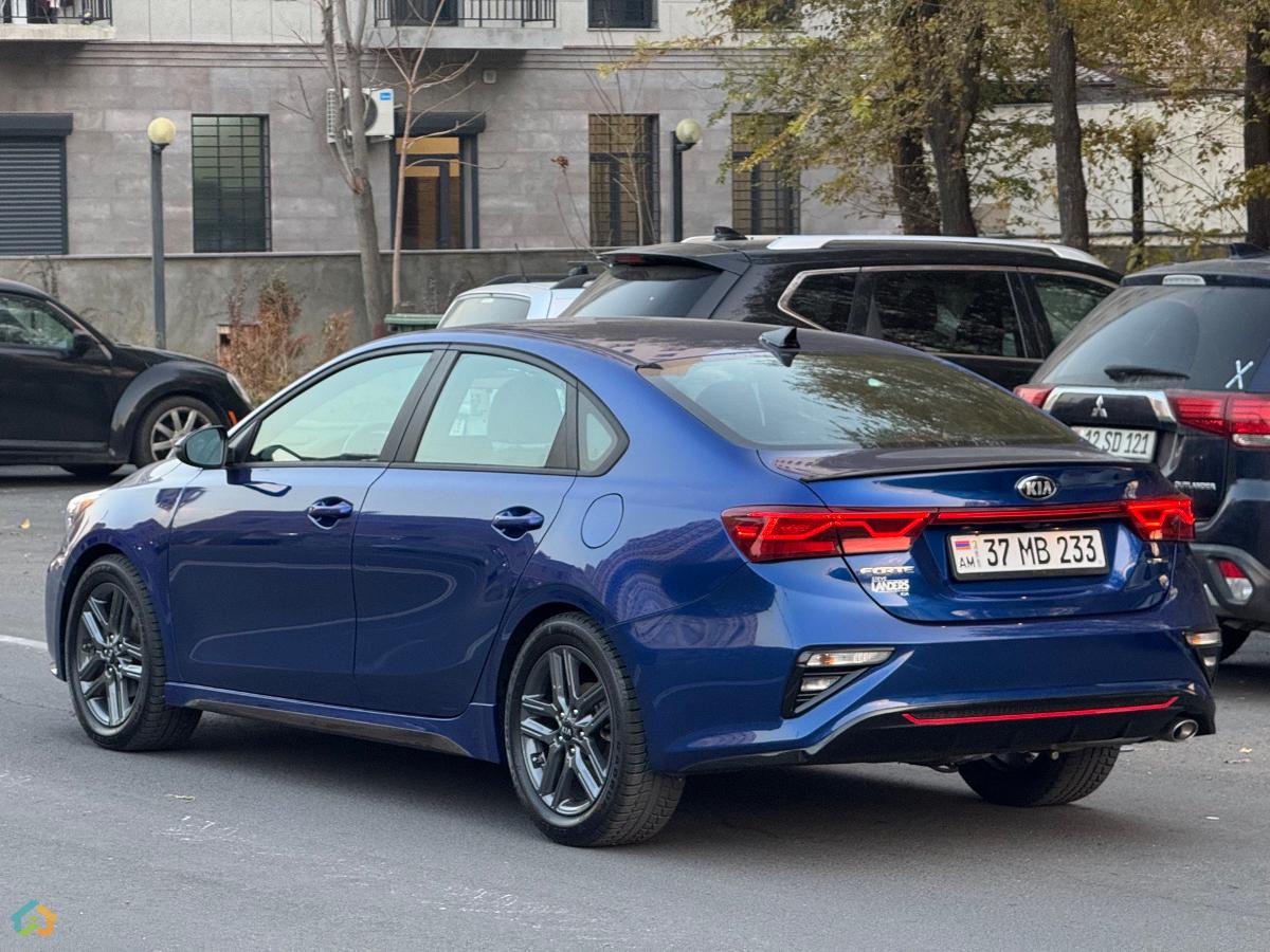 KIA FORTE GT LINE  - image 4