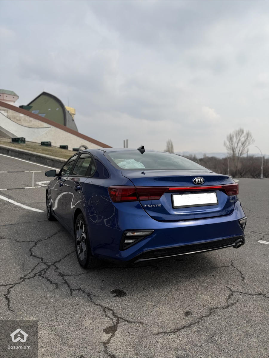 Kia Forte 2018 FE 2.0L - image 6