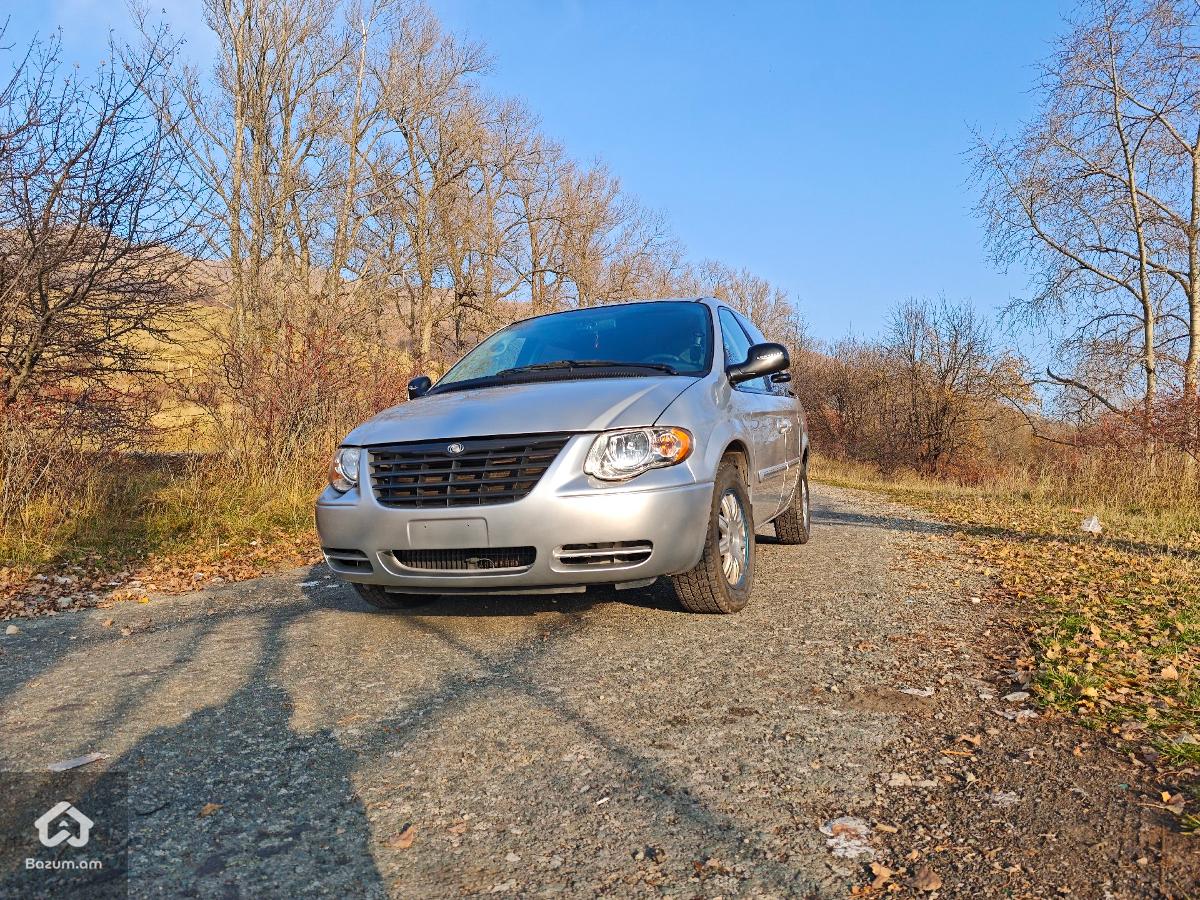 Chrysler Town & Country 2005 Touring Stow'n'go - image 24