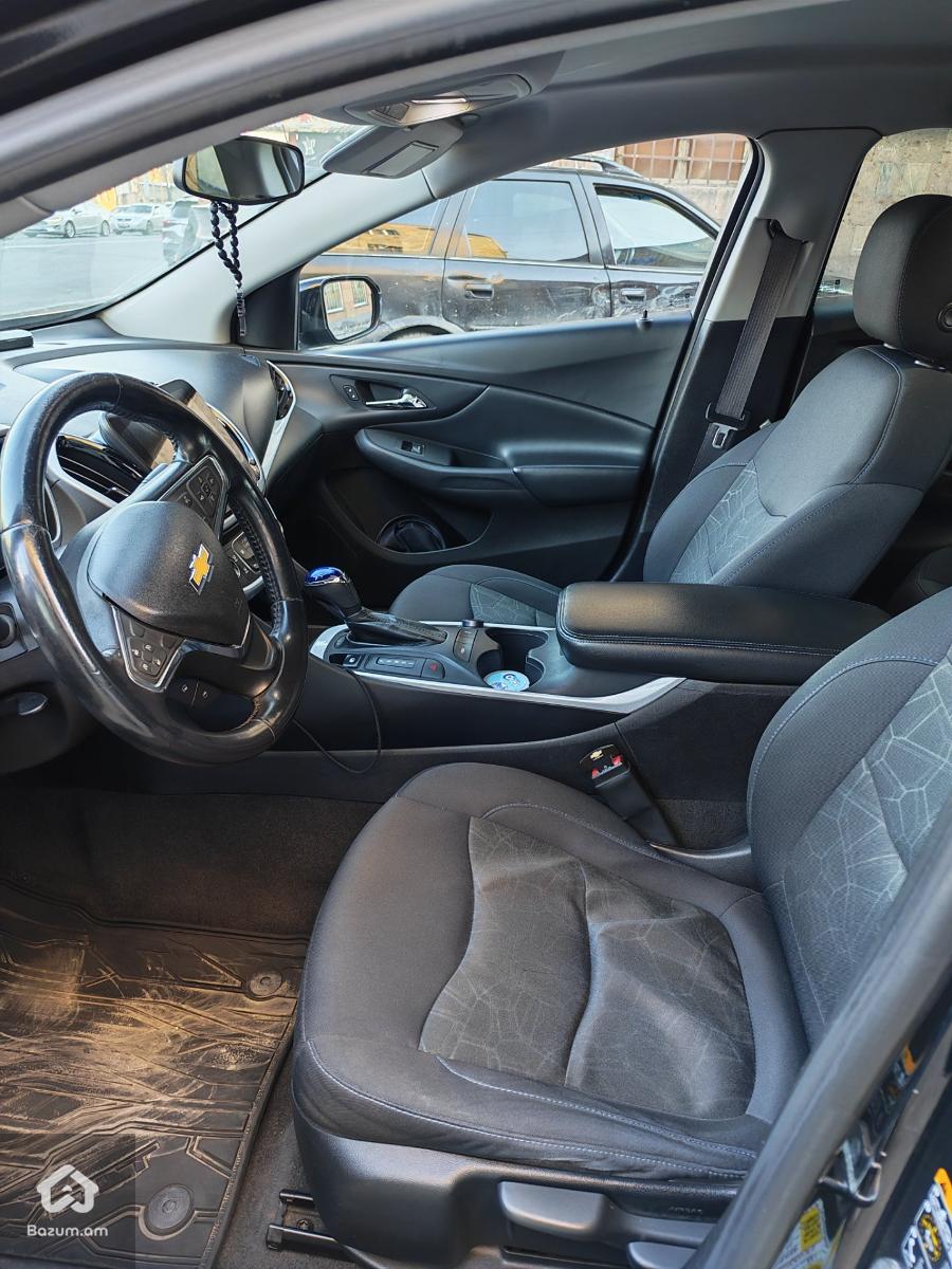 Chevrolet Volt 2 LT - image 13