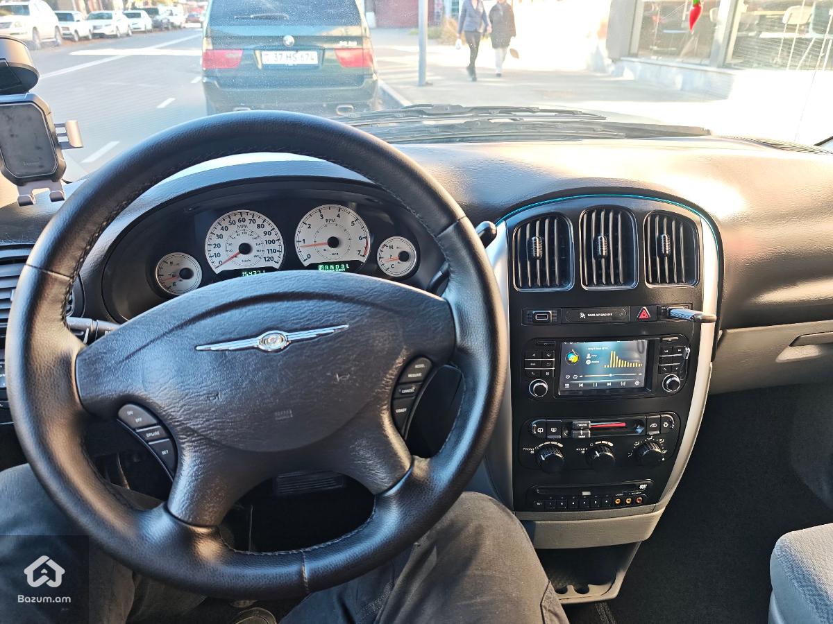 Chrysler Town & Country 2005 Touring Stow'n'go - image 18