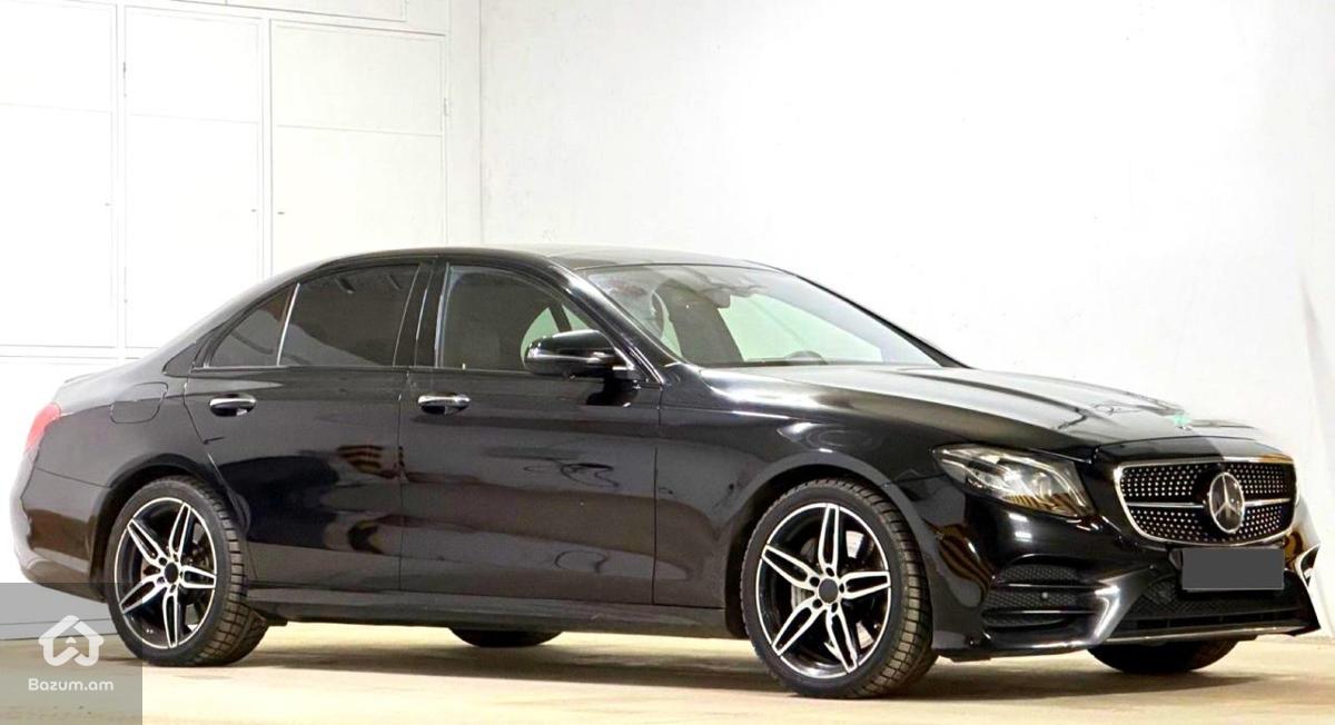 Mercedes Benz E43 AMG W213 - image 2