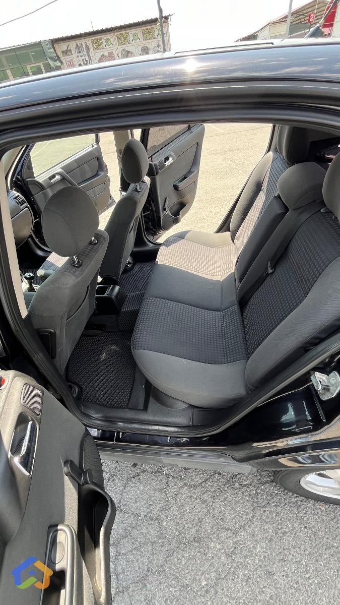 Opel Astra  - image 6