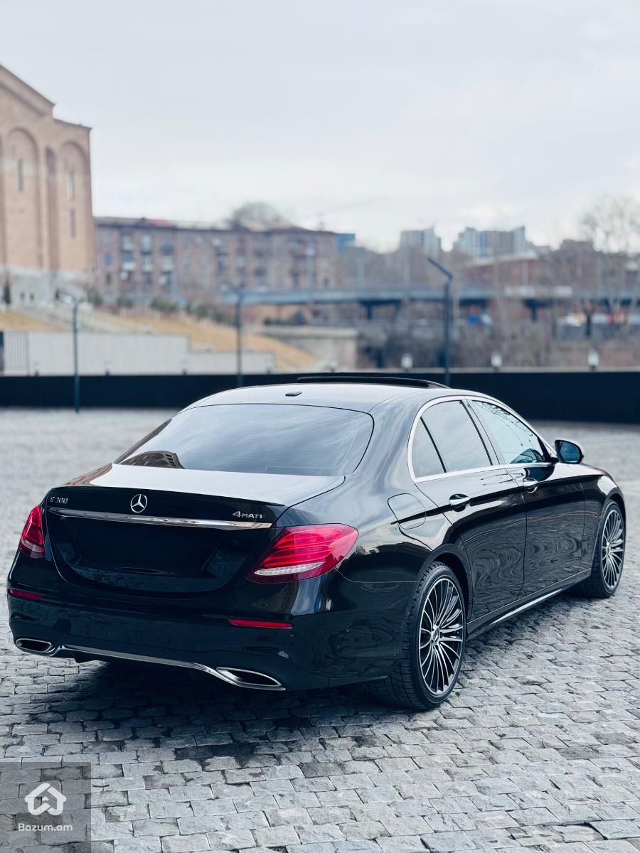 Mercedes-Benz - image 6