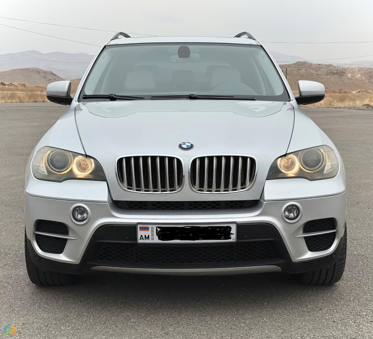 BMW X5  - image 1