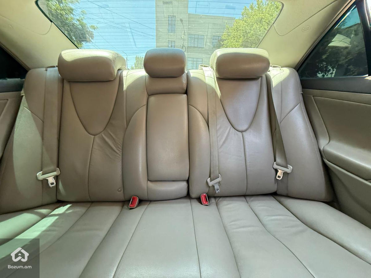 TOYOTA - image 3