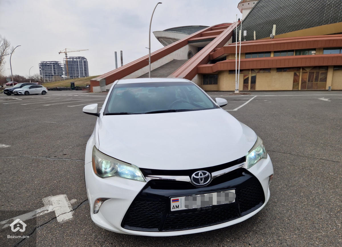 Toyota Camry 2016 SE - բենզին, սպիտակ գույն - image 15