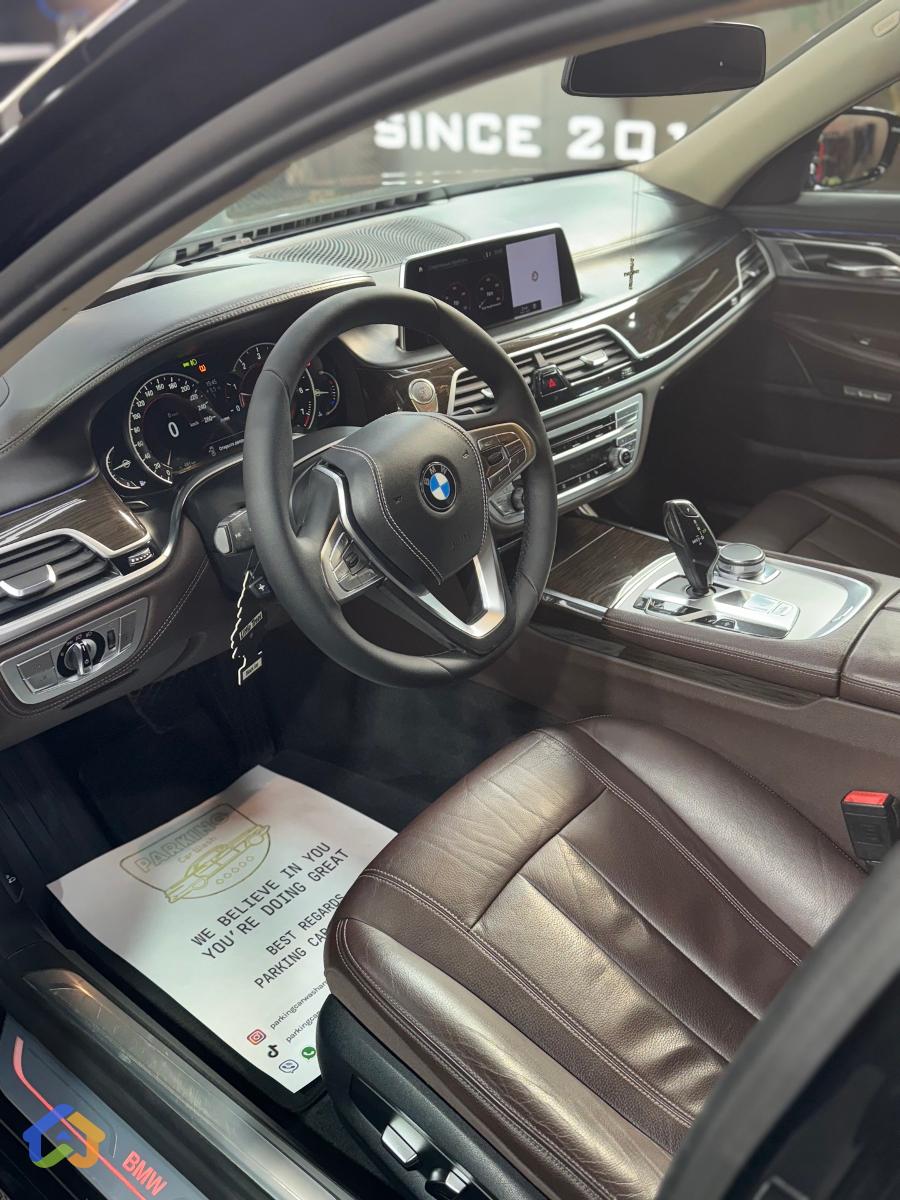 BMW 730I - image 7