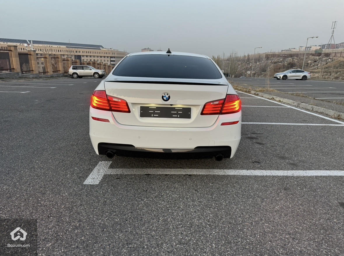 BMW 535i - image 11