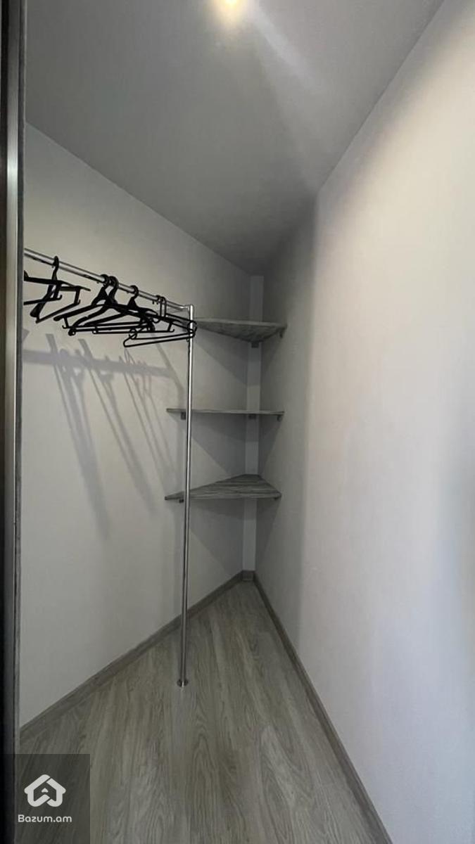 Աբովյան փողոց  - image 6