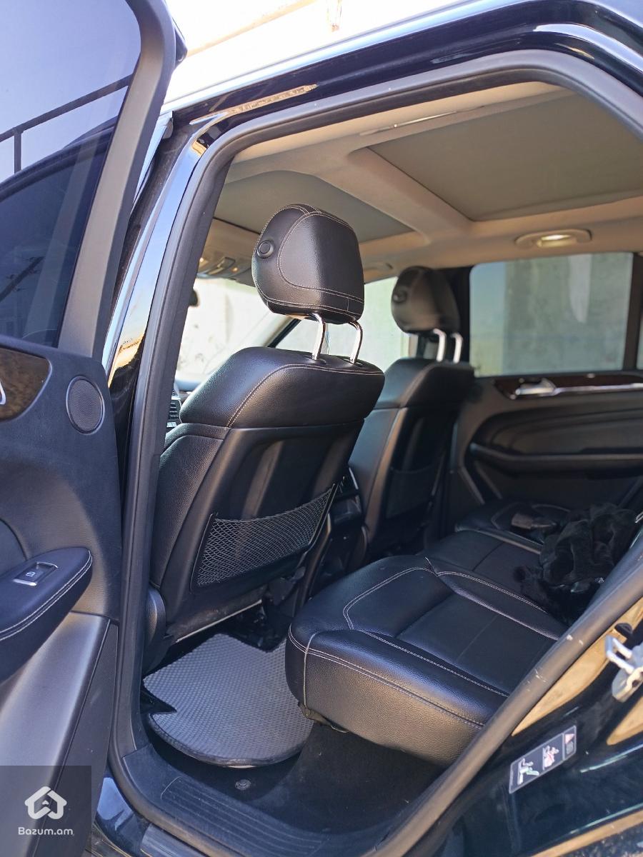 Mercedes ML 350 - image 10