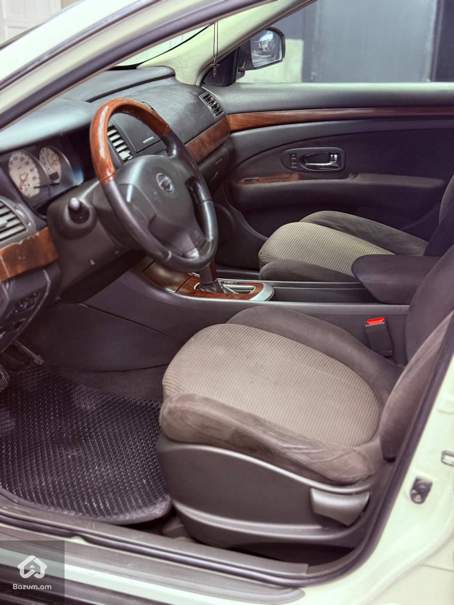 Nissan Bluebird Ձախ Ղեկ - image 6