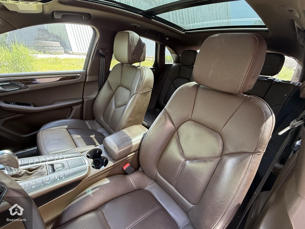 Porsche Macan 3.0 - image 11