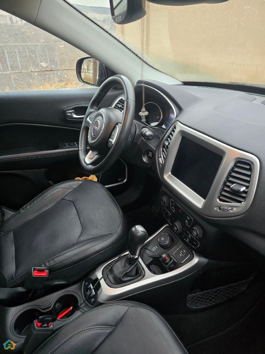 Jeep Compass Limited 4x4 - image 6