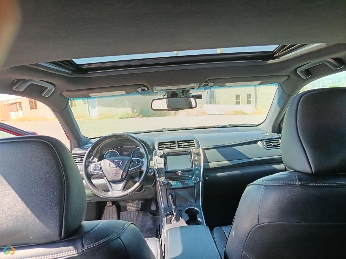 Toyota Camry hybrid  - image 11